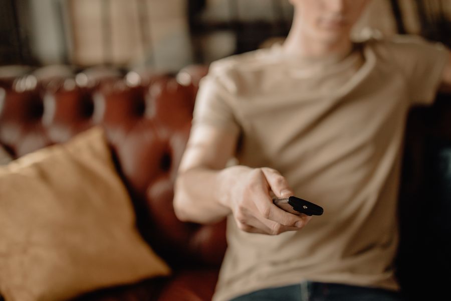choisir entre un bouquet adulte et un abonnement premier iptv